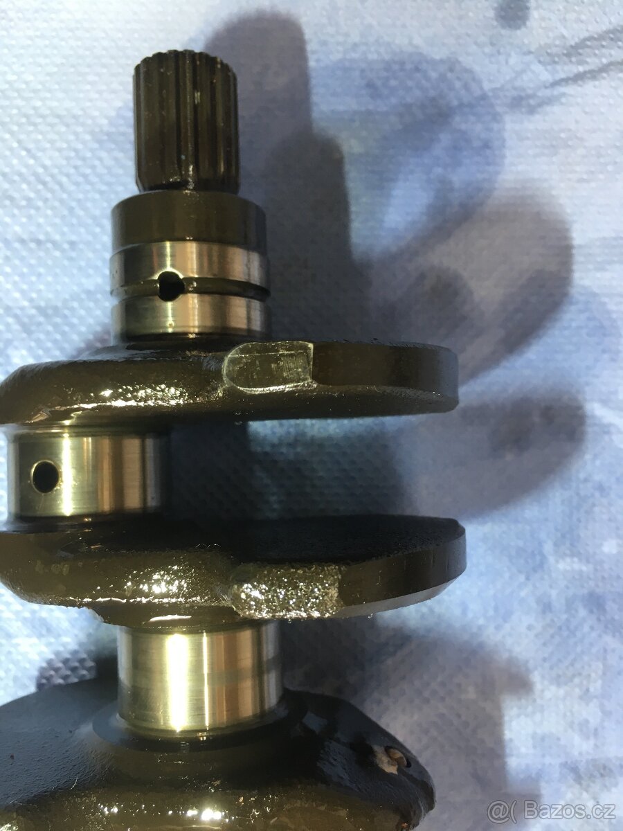 Honda cbr400rr nc29 - 2