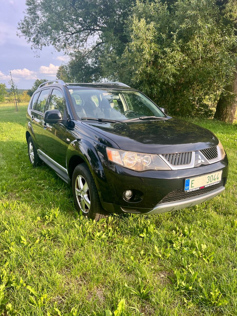 Mitsubishi Outlander 2.4 benzín - 2