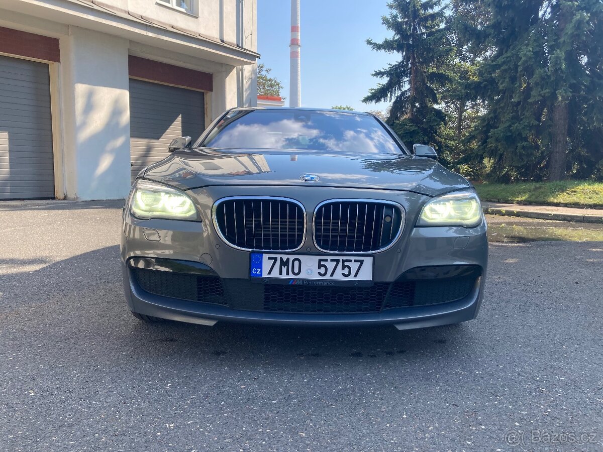 BMW Řada 7 F01 750i V8 330kW X-Drive M-paket - 2