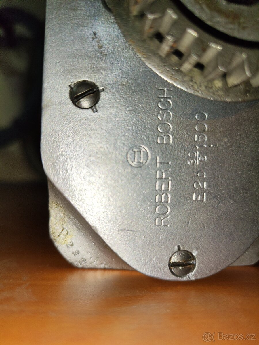 Dynamo BOSCH předválečné moto. - 2