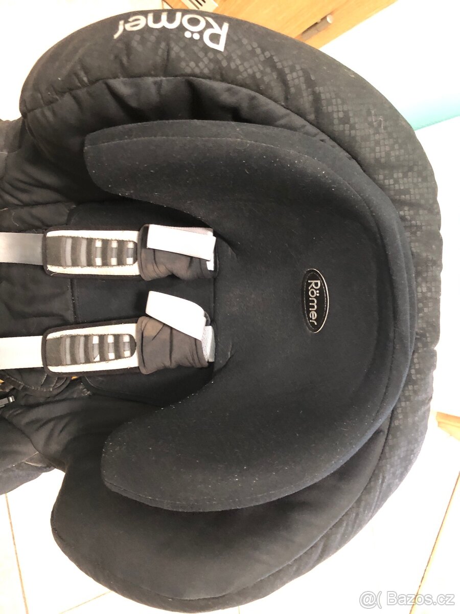 Autosedačka Britax Römer (sleva) - 2