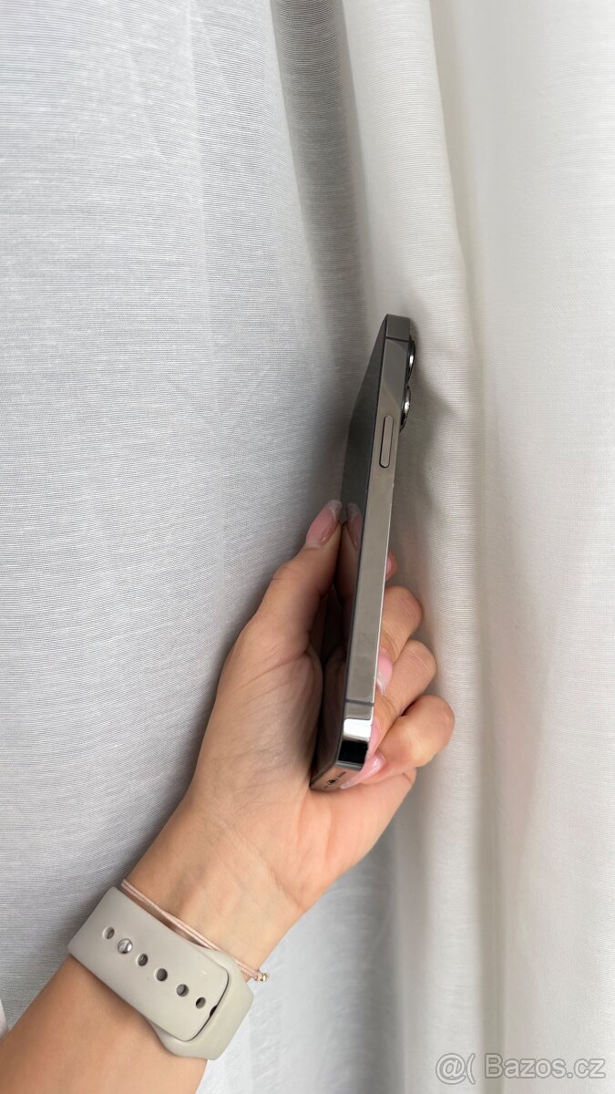 Iphone 13 pro 256GB - top stav - 2
