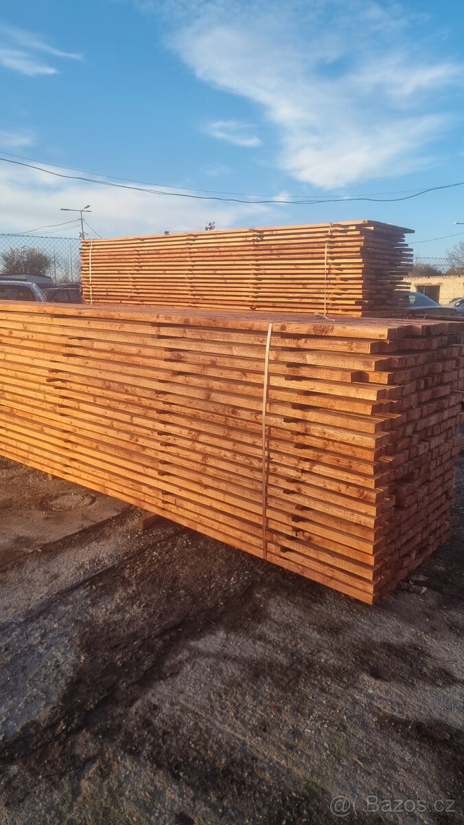 Řezivo - Hranoly fošny, prkna, střešní latě - 2