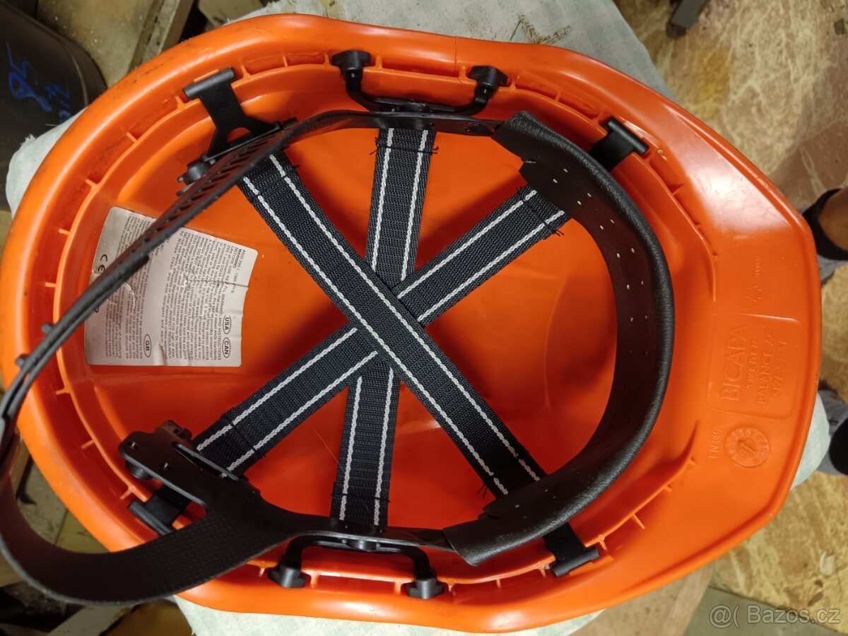 přilba Husqvarna - 2