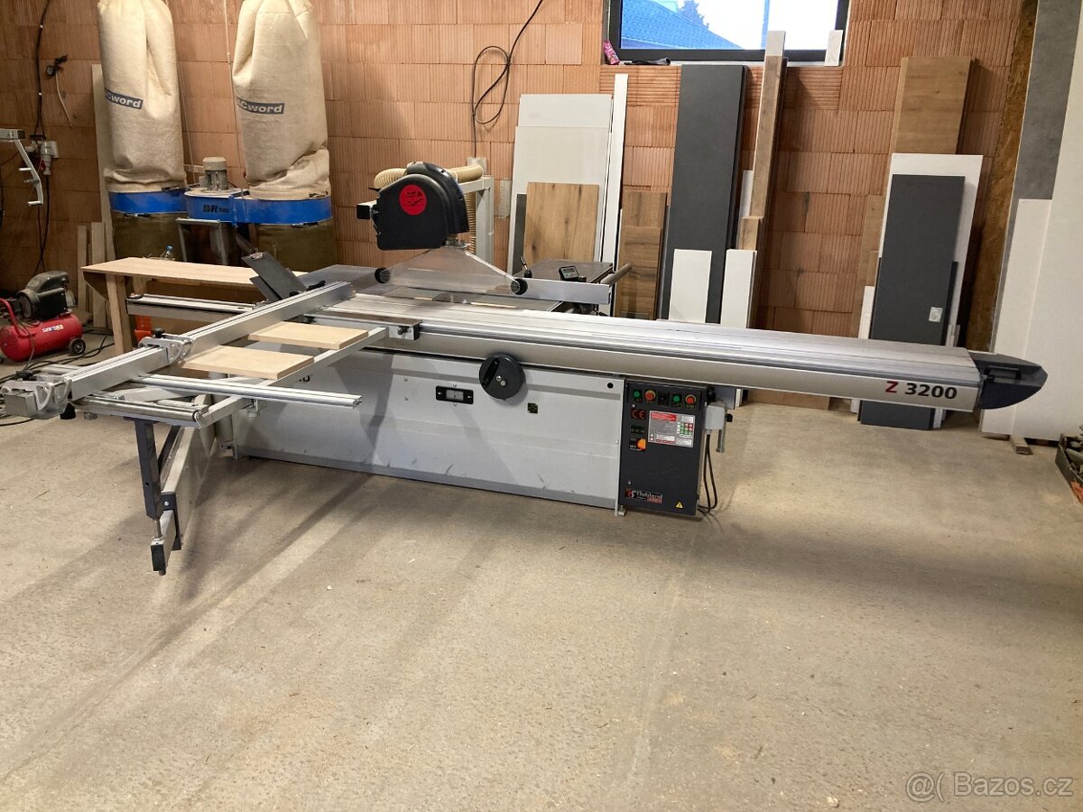 Formatovací pila Robland Z3200 - 2