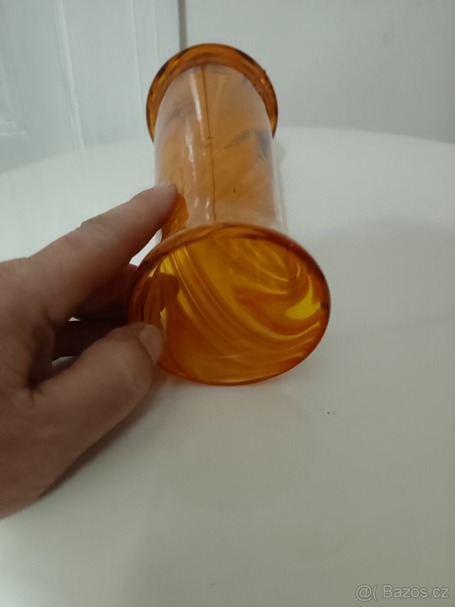 Jantarové sklo - 2