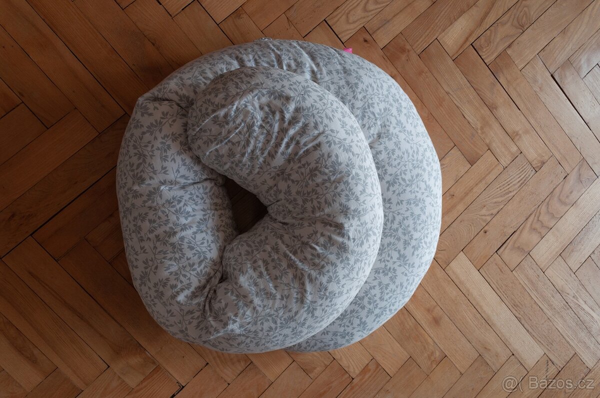 Kojící polštář - 2