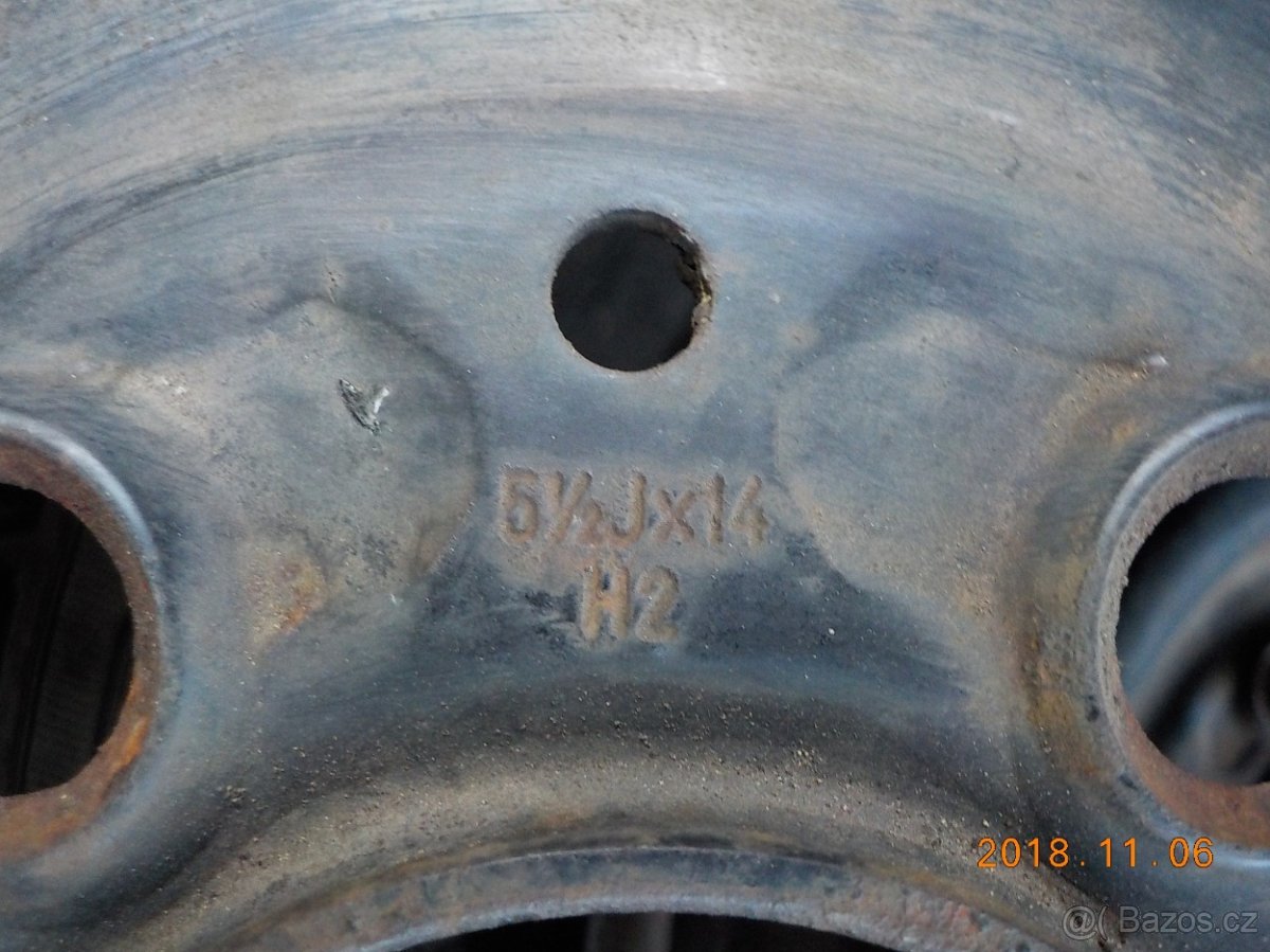 Pneu s disky,Mercedes,Mazda a jiné - 2