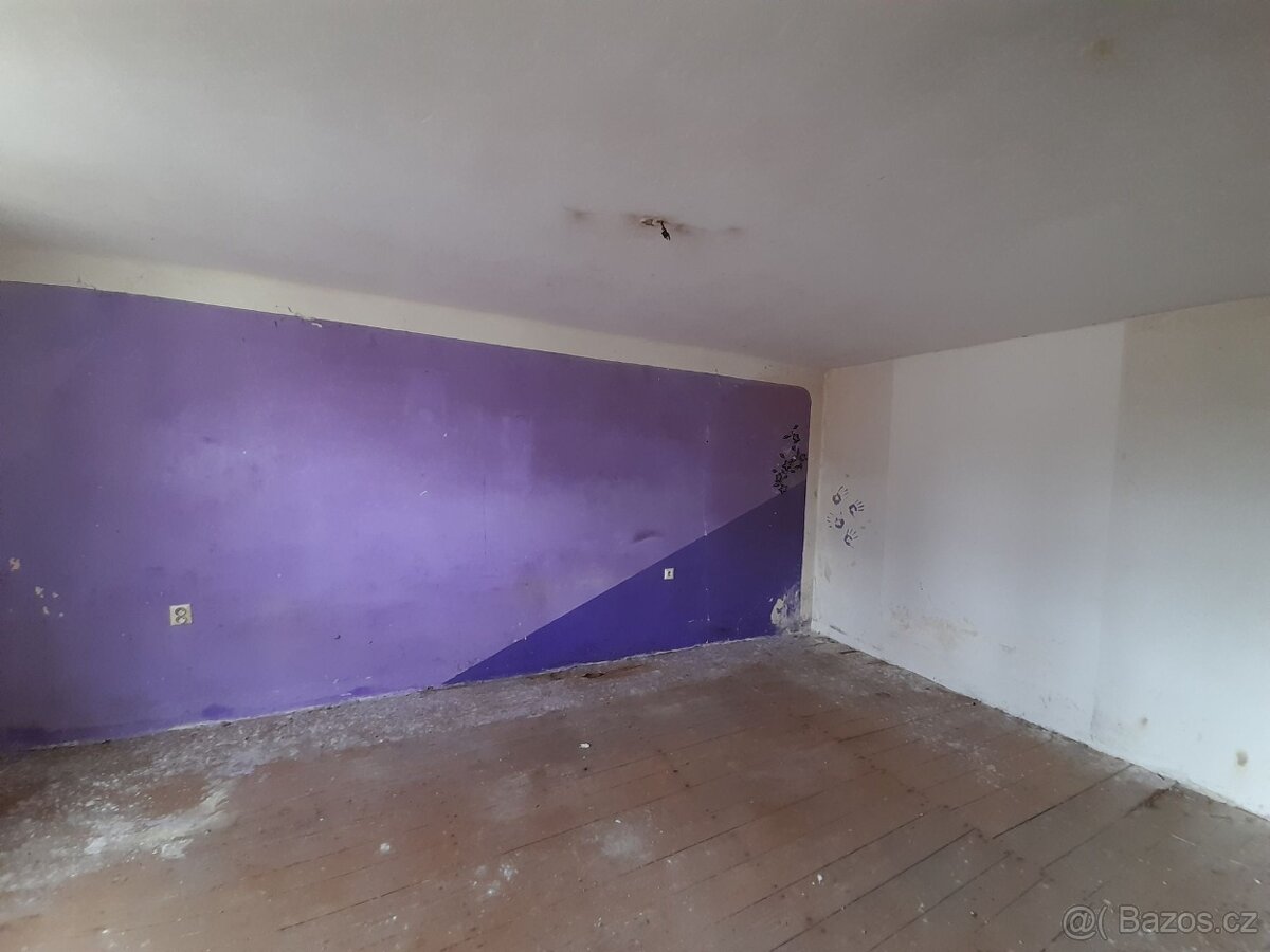 Prodej RD v obci Oplocany - 2