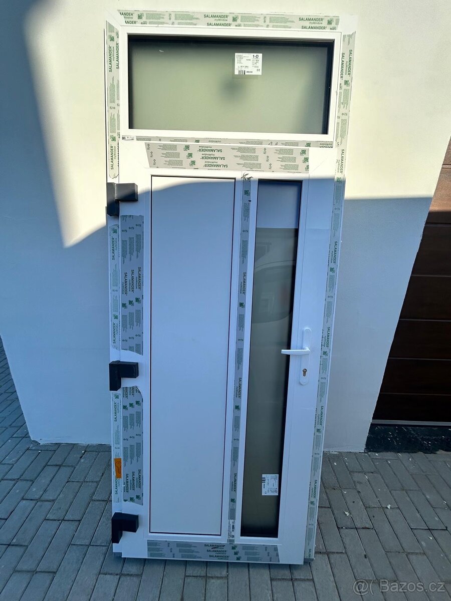 Vchodové PVC dveře - 2