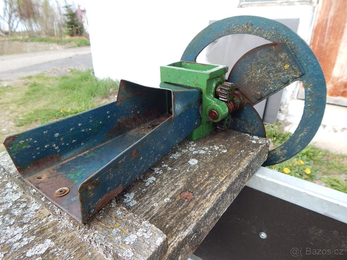 Prodám ruční řezačku - 2
