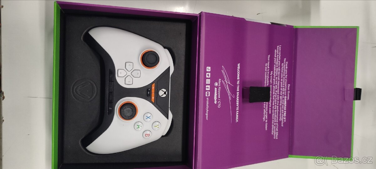 Ovladače na x box - Nacon Revolution pro a Snakabyte XSX - 2