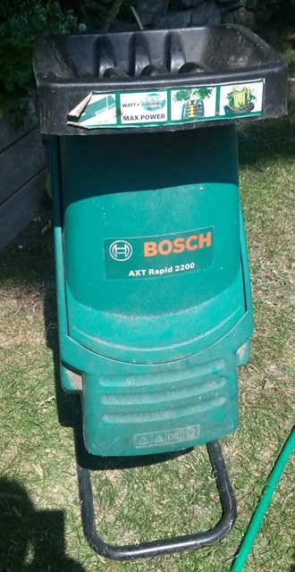 Elektrický drtič větví Bosch ATX 2200 - 2