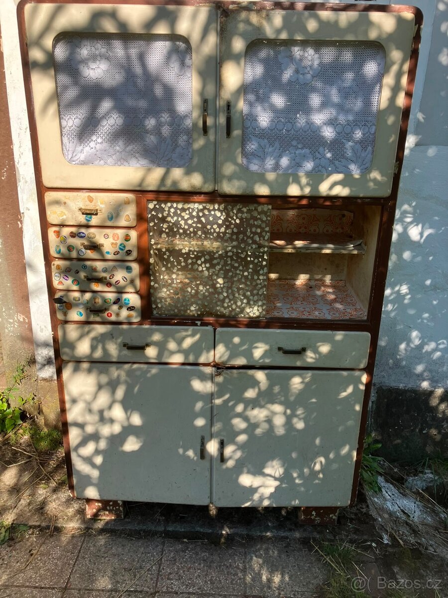 Retro skříň/ komoda za odvoz - 2
