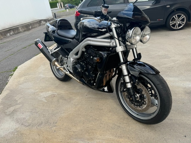 TRIUMPH Speed Triple - 2
