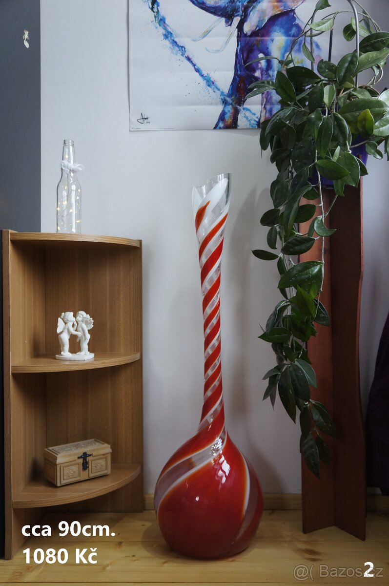 Skleněné vázy - různý design - 2