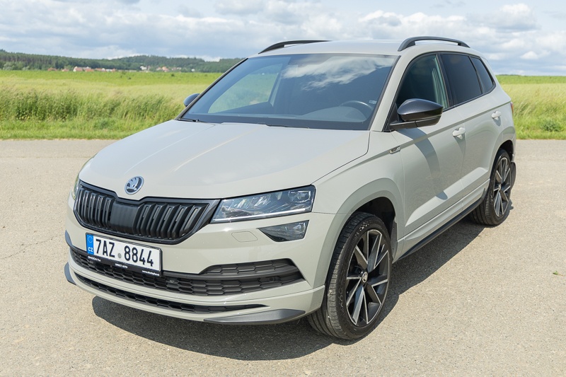 Škoda Karoq Sportline 4x4 DSG 2.0 TDi 140 KW Alu19
