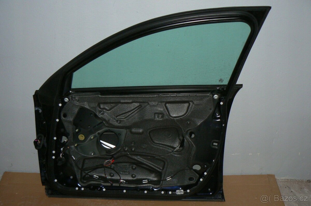 Pravé přední dvěře Audi A6 C6 4F Sline Facelift modré - 2