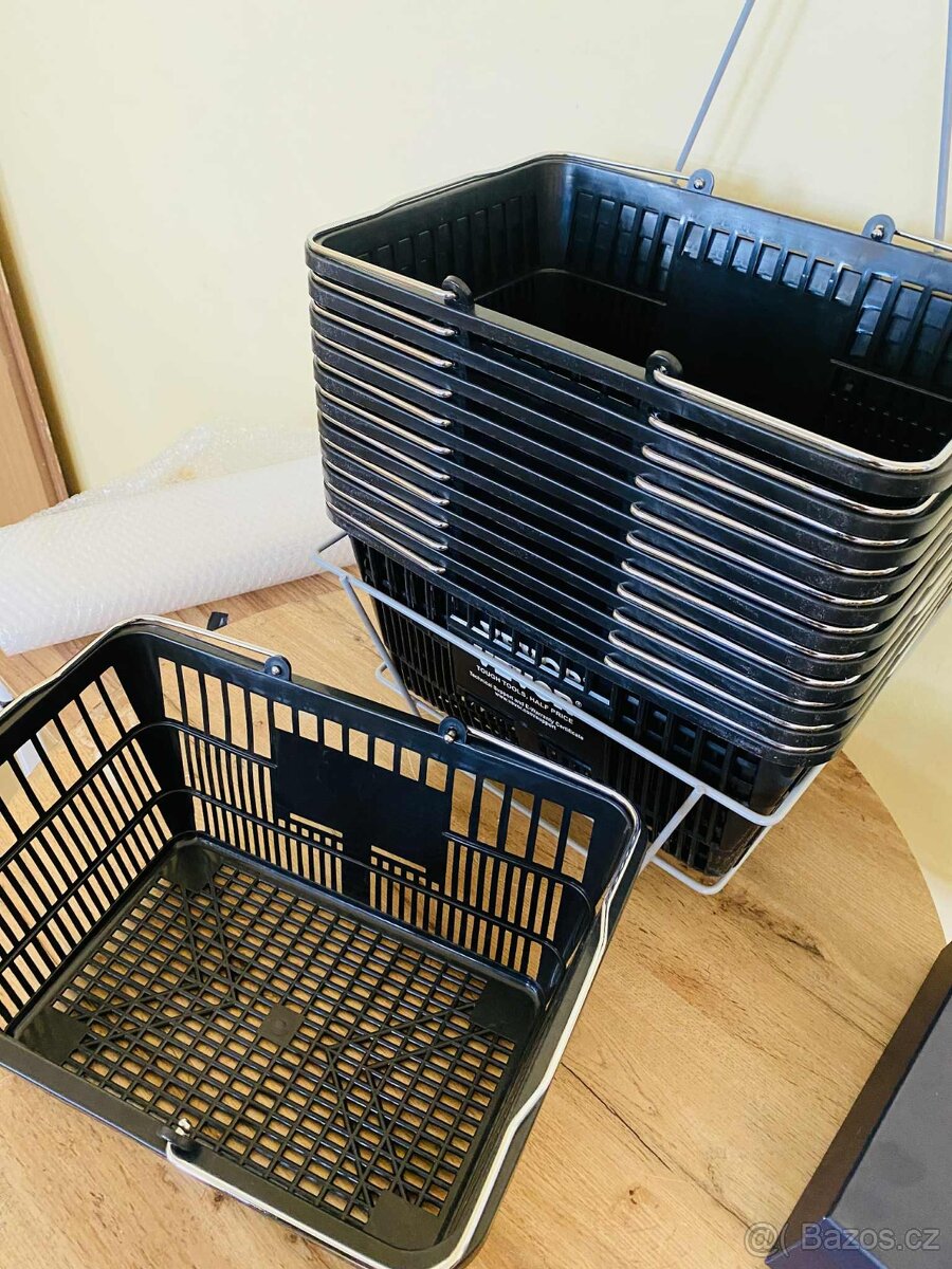 Sada 12 ks černých nákupních košíků s kovovým madlem - 2