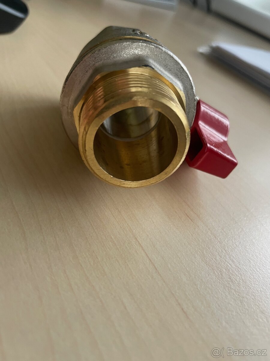 Kulový ventil pro topení 1" - 2