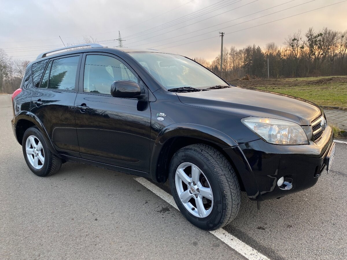 TOYOTA RAV4 2.2 D4D ROK 2009 BEZ KOROZE - 2