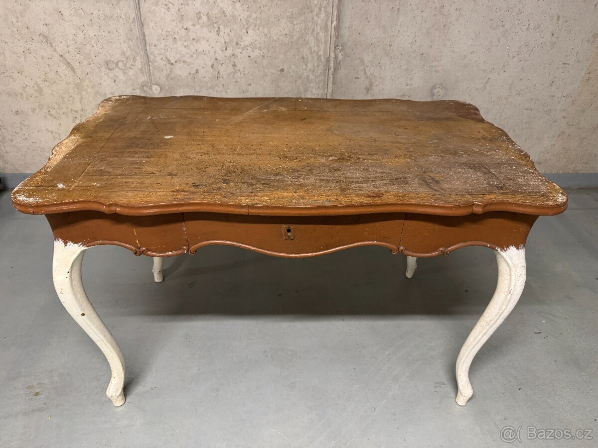 Starožitný stůl - 2