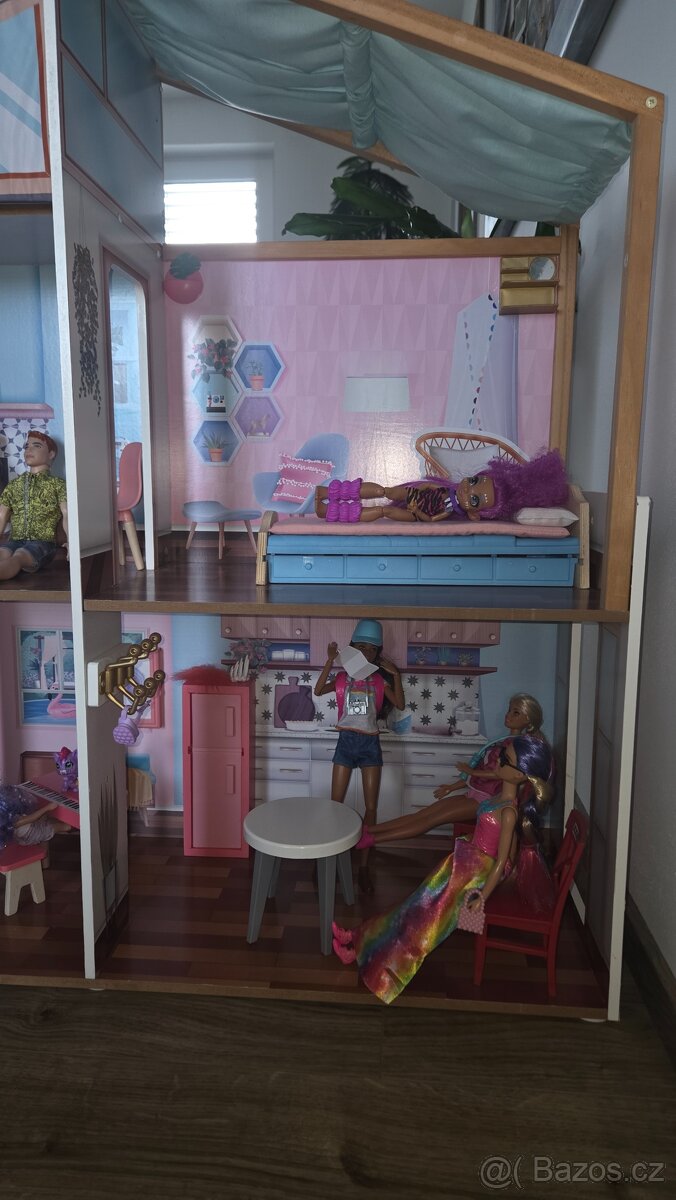 Domeček pro panenky - 2