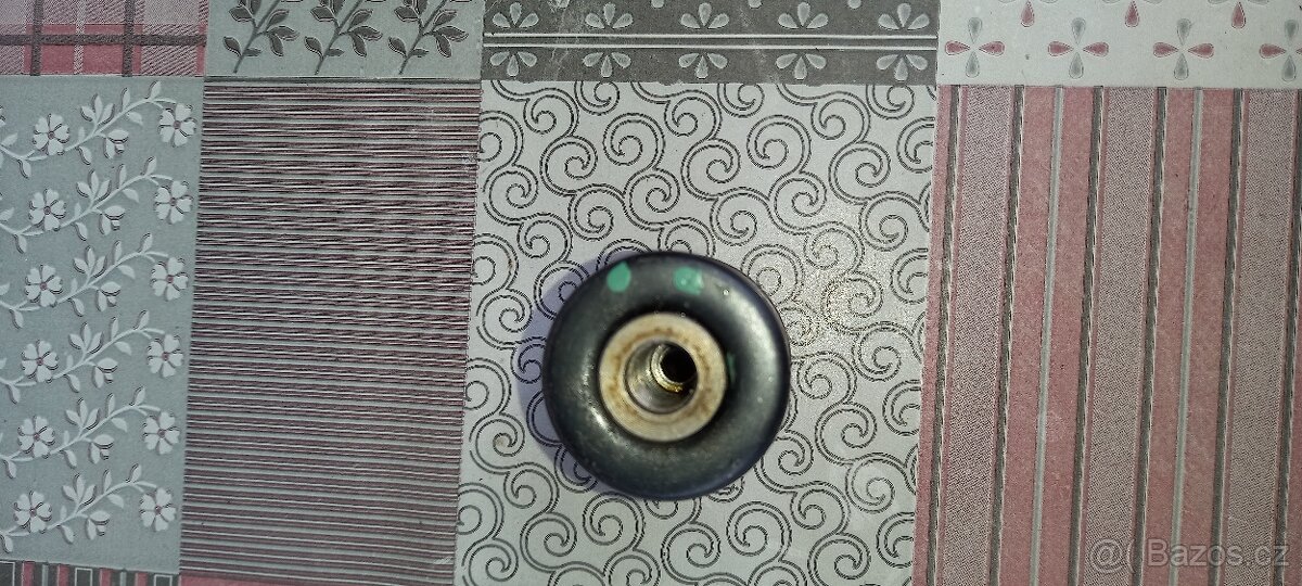 sklíčidlo na malou vrtačku - 2