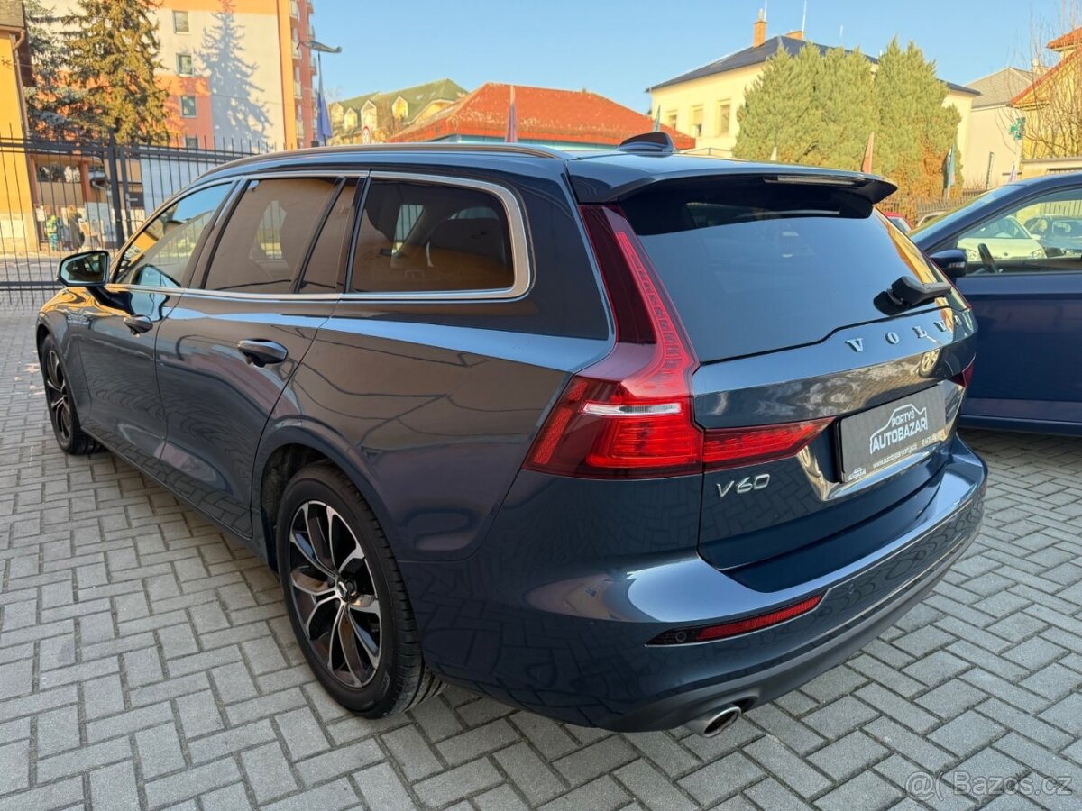 Volvo V60 Kombi - D4 - Automat - TOP výbava a interiér - 2
