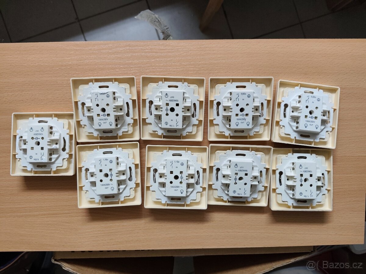 Vypínače pod omítku - 2