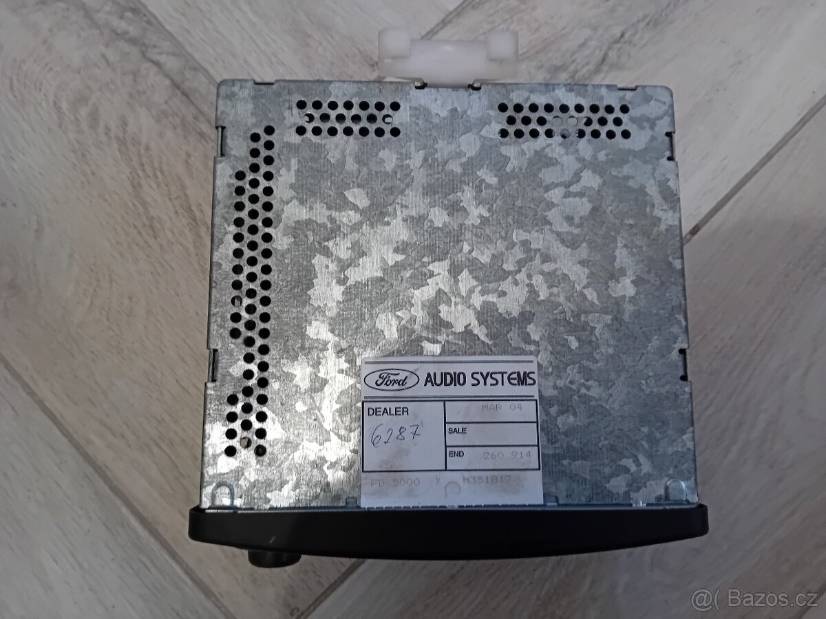 Origo rádio Ford Fiesta - 2