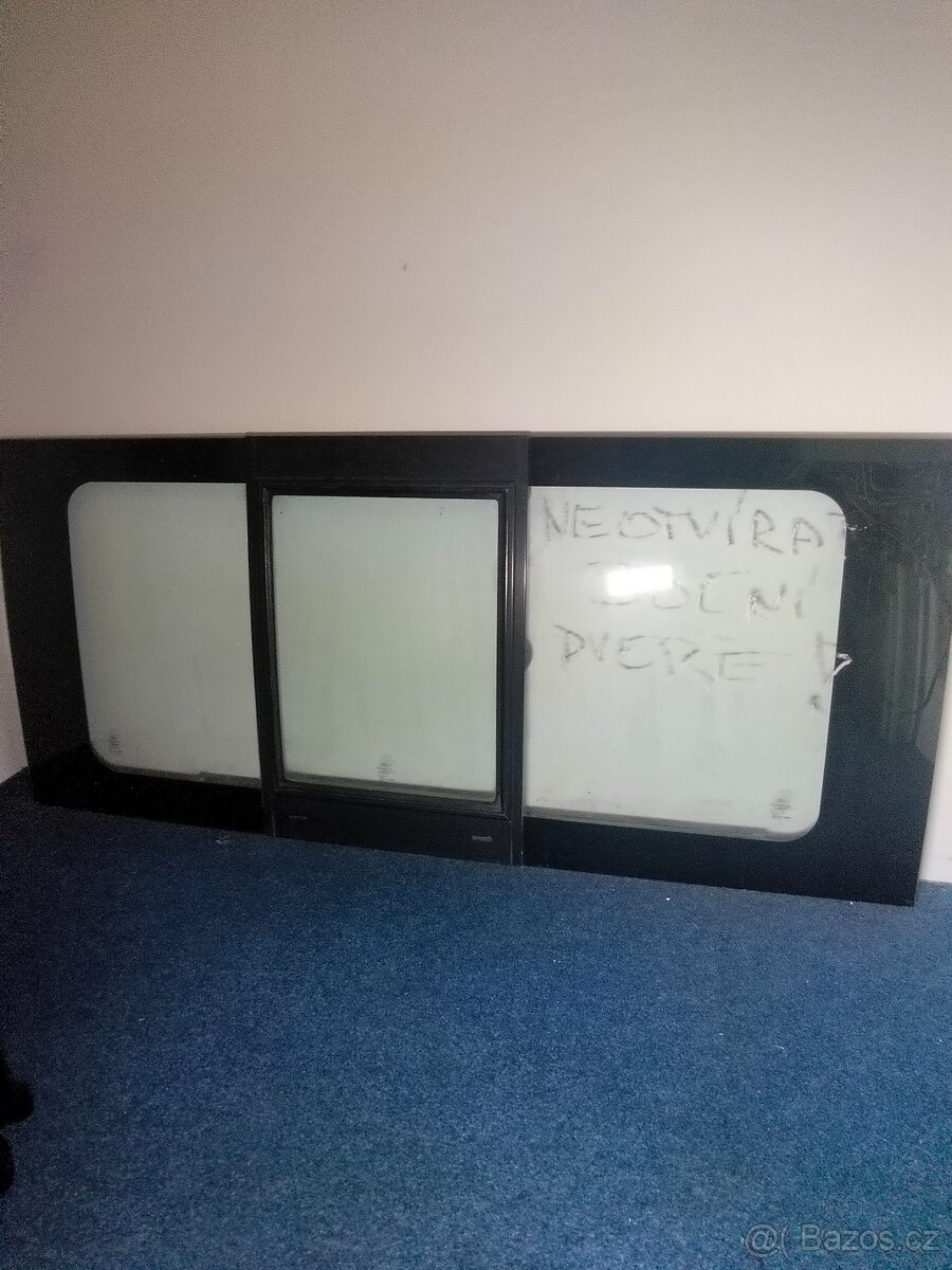 Okno Ford transit - 2