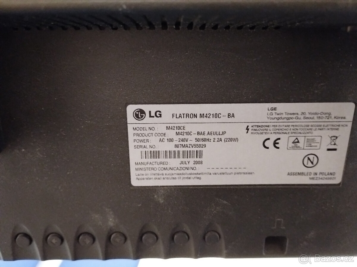 LG Flatron M4210C-BA + stojan na kolečkách - 2