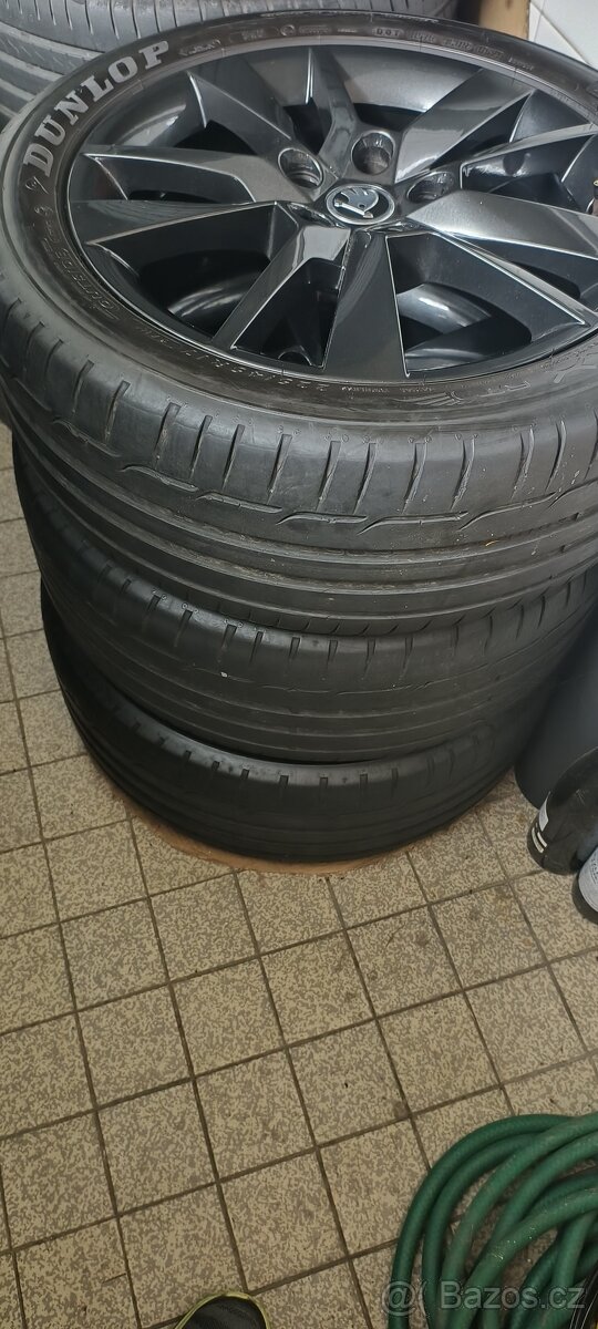 Prodám originál ALU černé TRIUS - 2