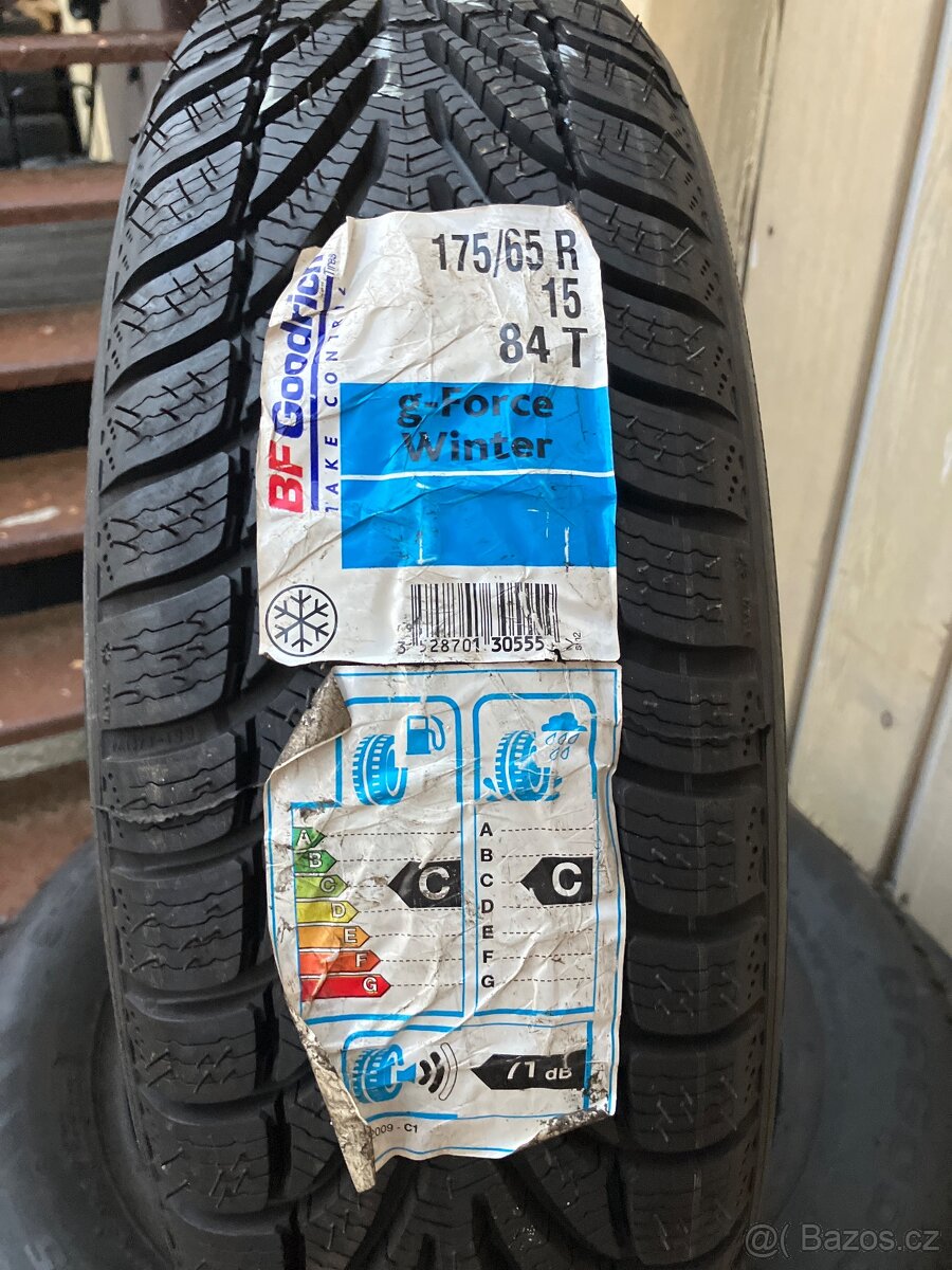 Zimní BFGOODRICH G FORCE WINTER 175/65 R 15 84T - 2