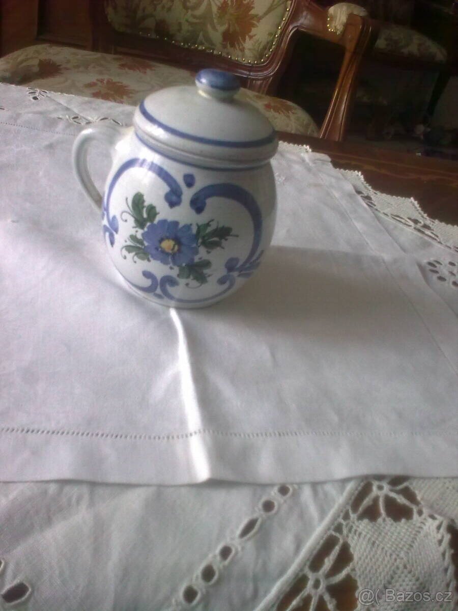 hrneček s pokličkou - 2