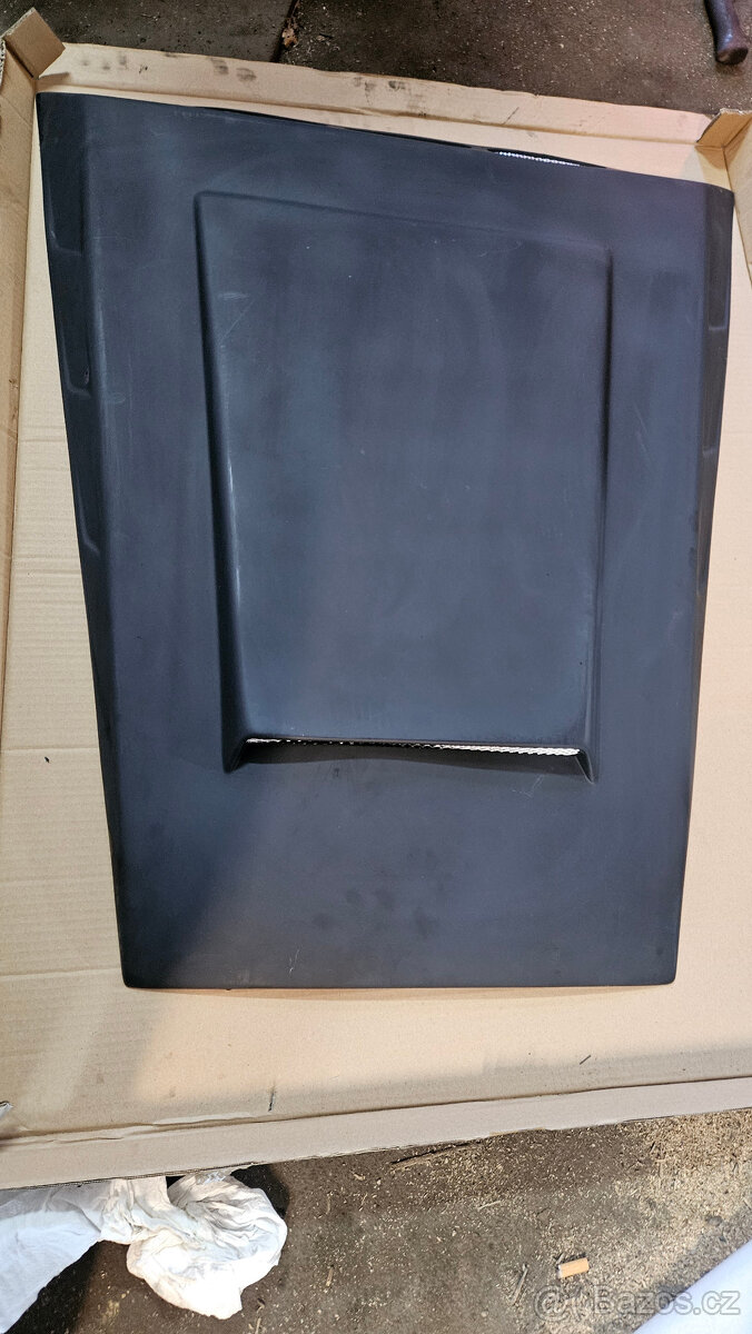 kryt kapoty g-class, vedeni vzduchu - 2