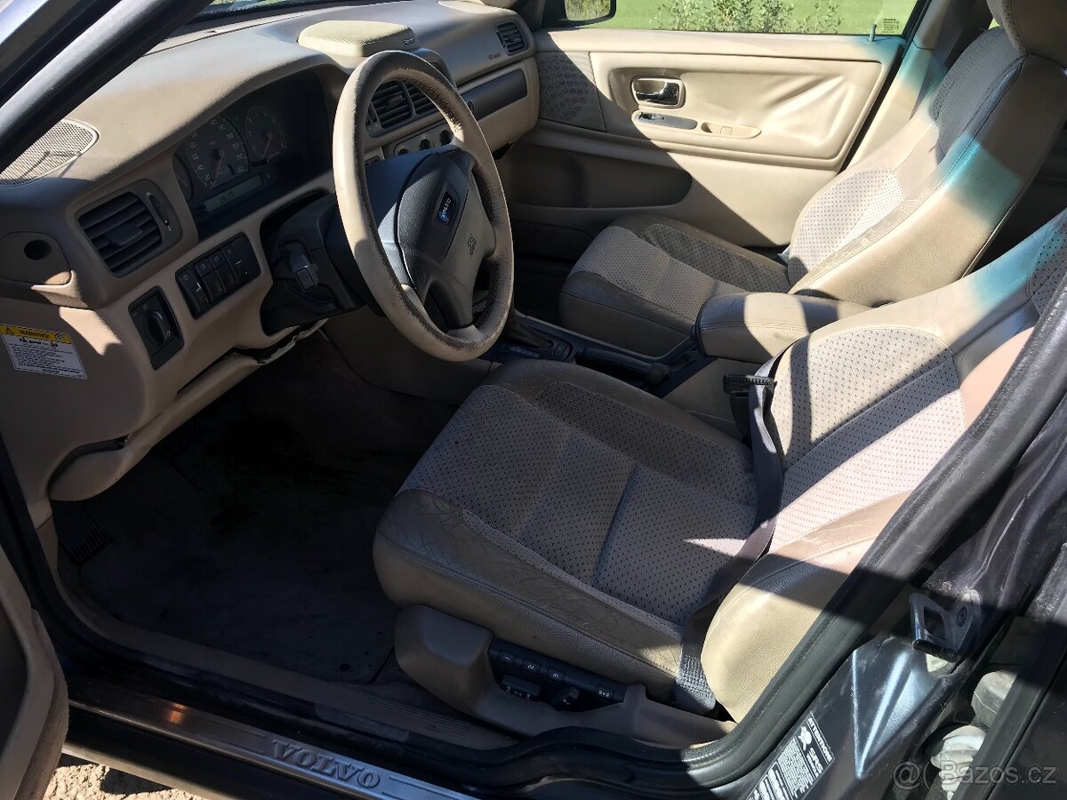 Prodam dily z Volvo S70 - 2