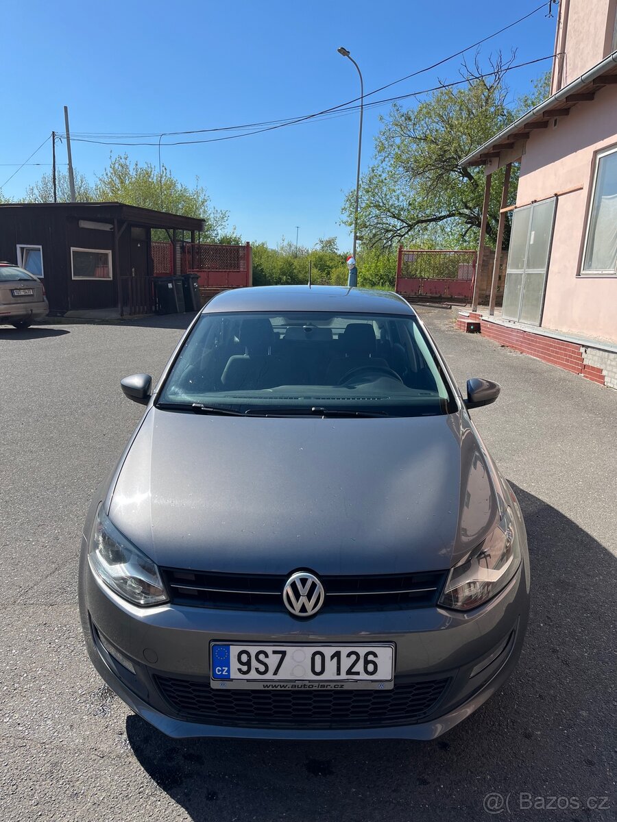 Volkswagen Polo - 2