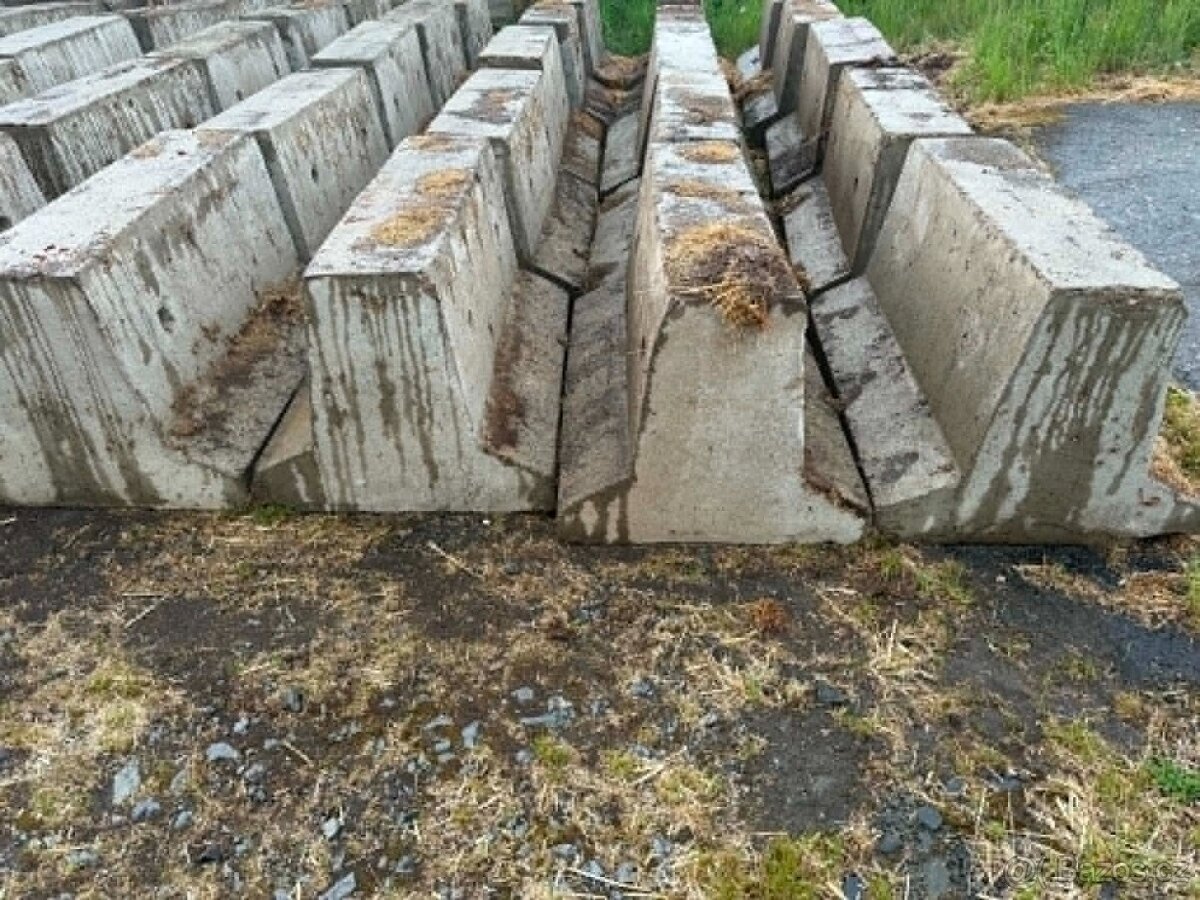 Betonové svodidla - 2