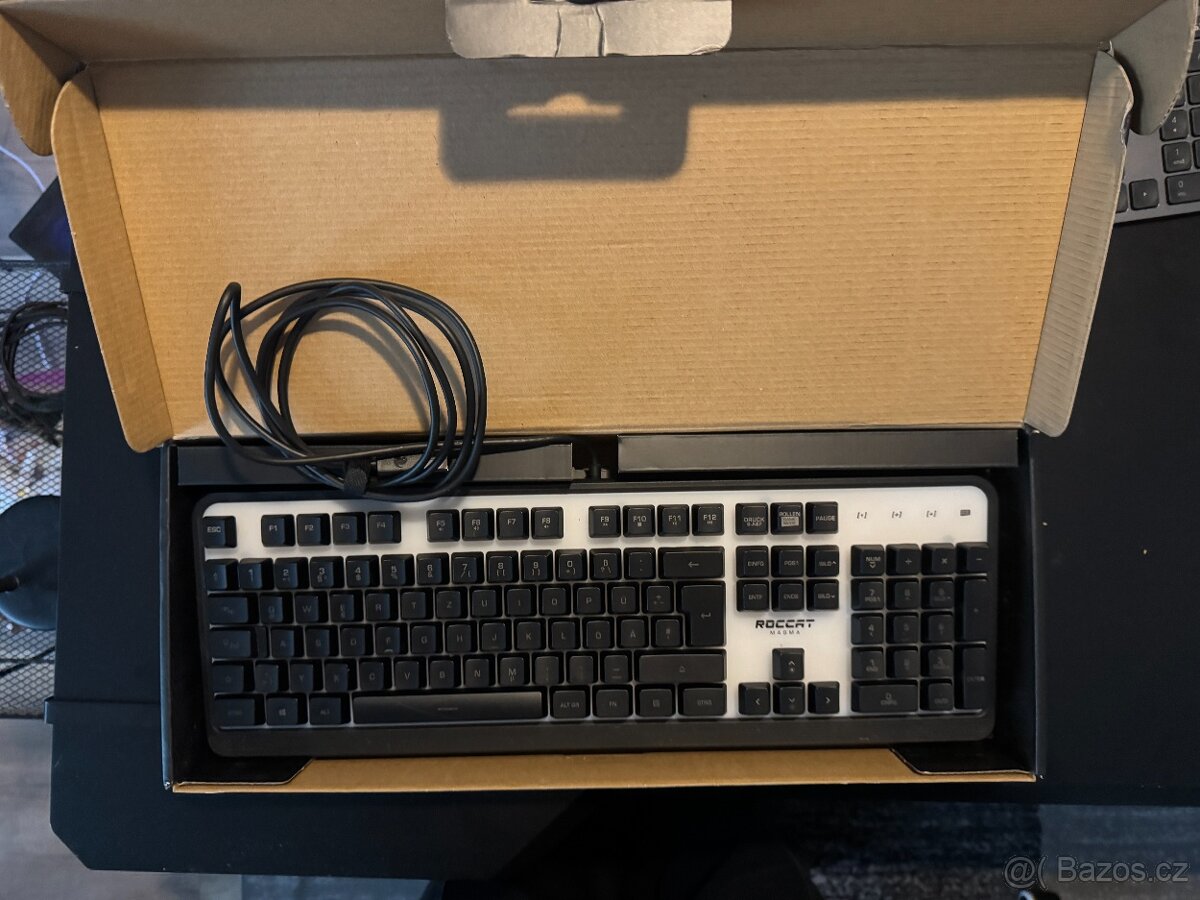 Klavesnice Roccat Magma – perfektní stav - 2
