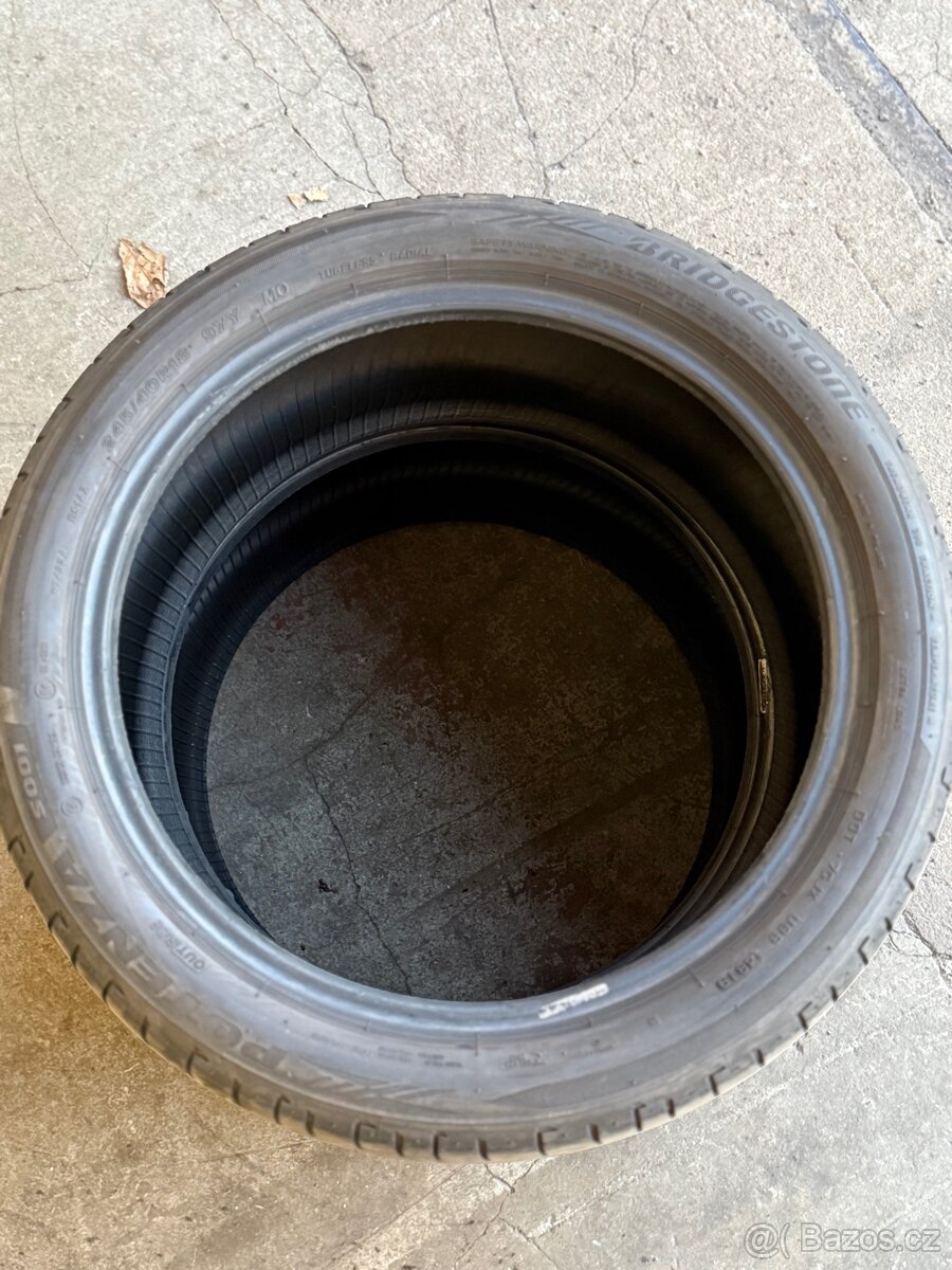 245 /40 R18 97Y - 2