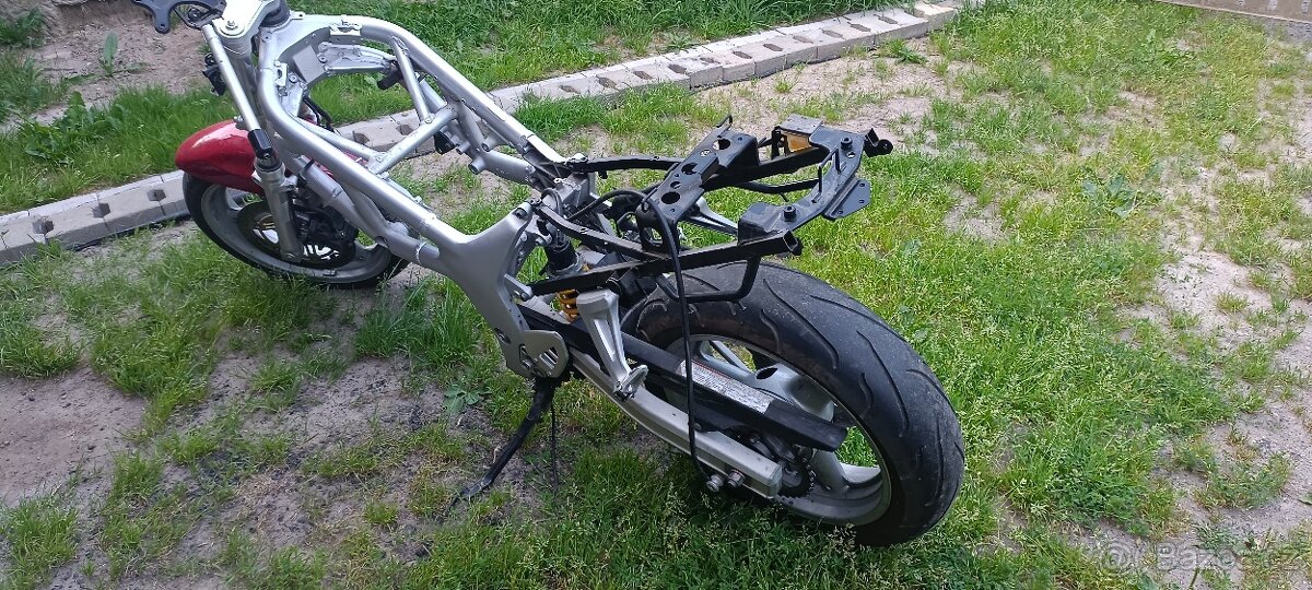 Sv 650 s tp - 2