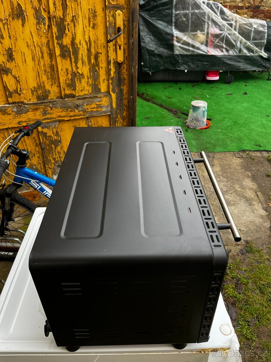 Elektrická mini trouba SilverCrest 1500W s rožněm - 2