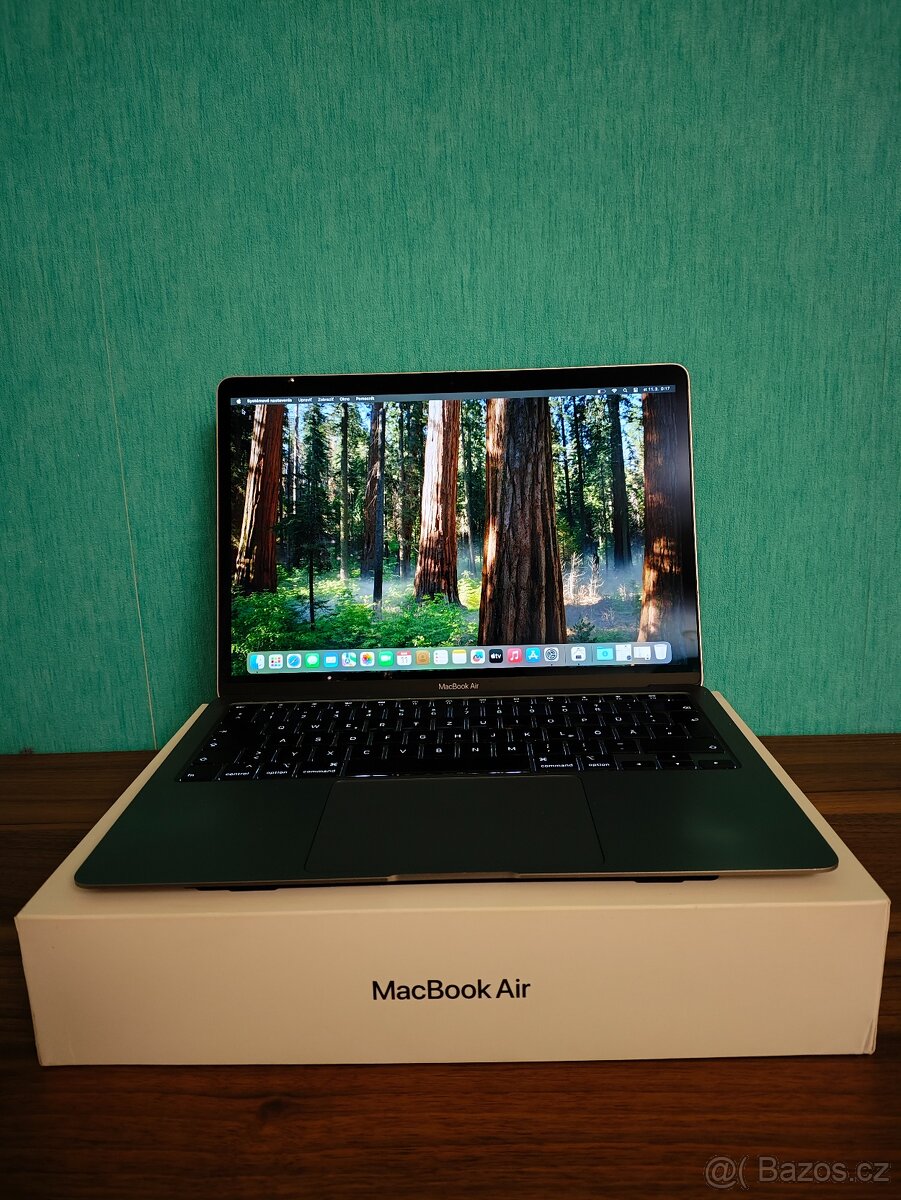 MacBook Air 2020 | i3 • 8GB • 256GB - 2