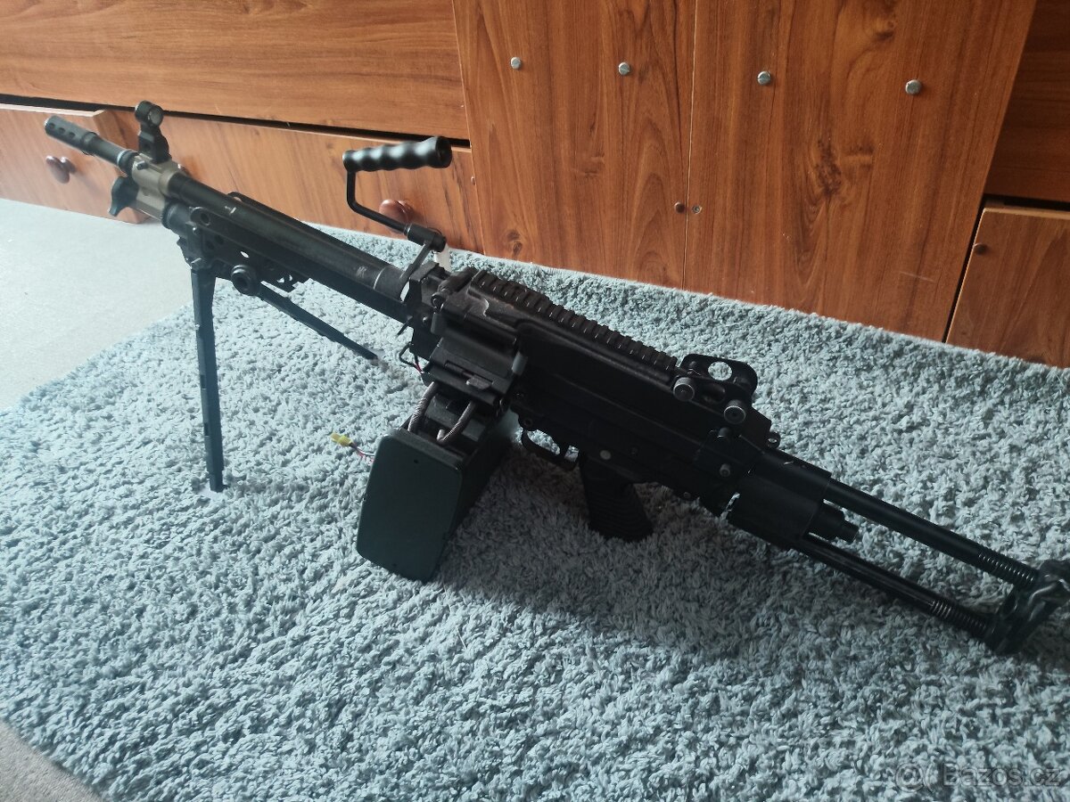Prodám airsoft kulomet m249 - 2