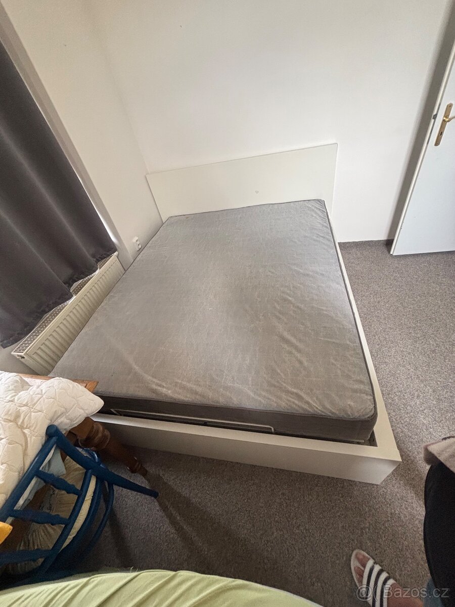 PRODÁM POSTEL 160/200 ULOŽ.PROSTOR IKEA MALM - 2