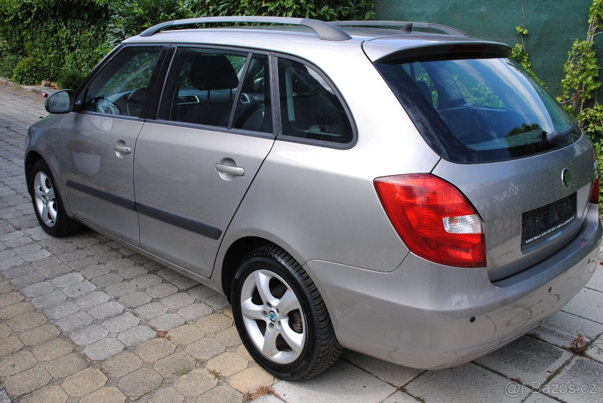 Škoda Fabia 2 kombi 1.4 63kW - ELEGANCE - 2