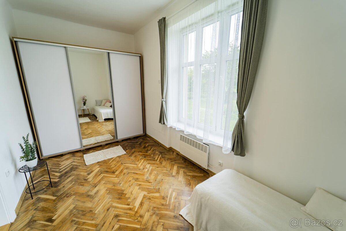 Podhradí, prodej bytu 2+kk po rekonstrukci 43 m2 - 2