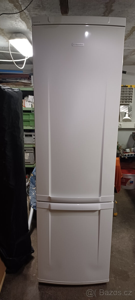 Kombinovaná chladnička s mrazákem Elektrolux - 2